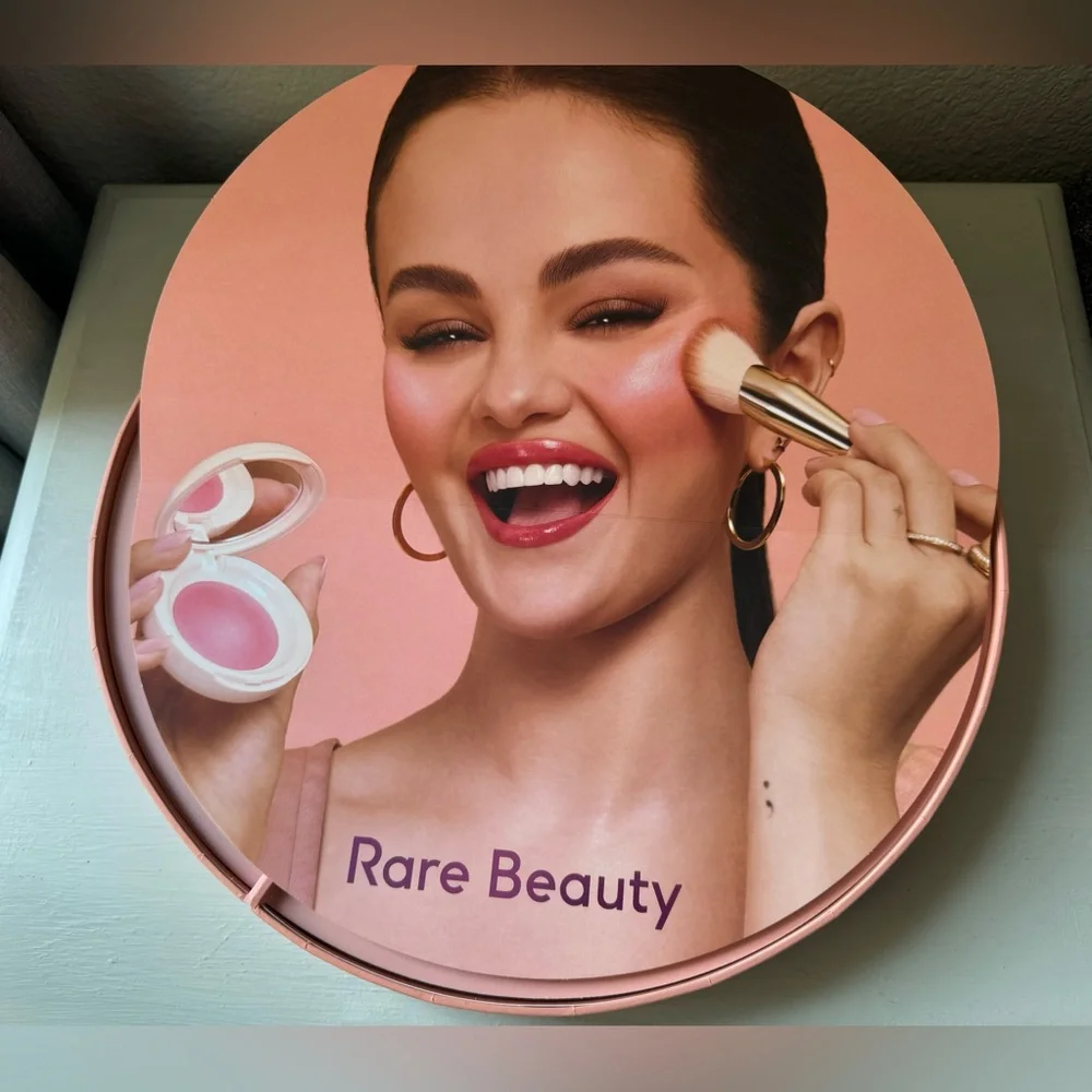 NWT Rare Beauty Soft Pinch Luminous Powder Blush Collectors Box